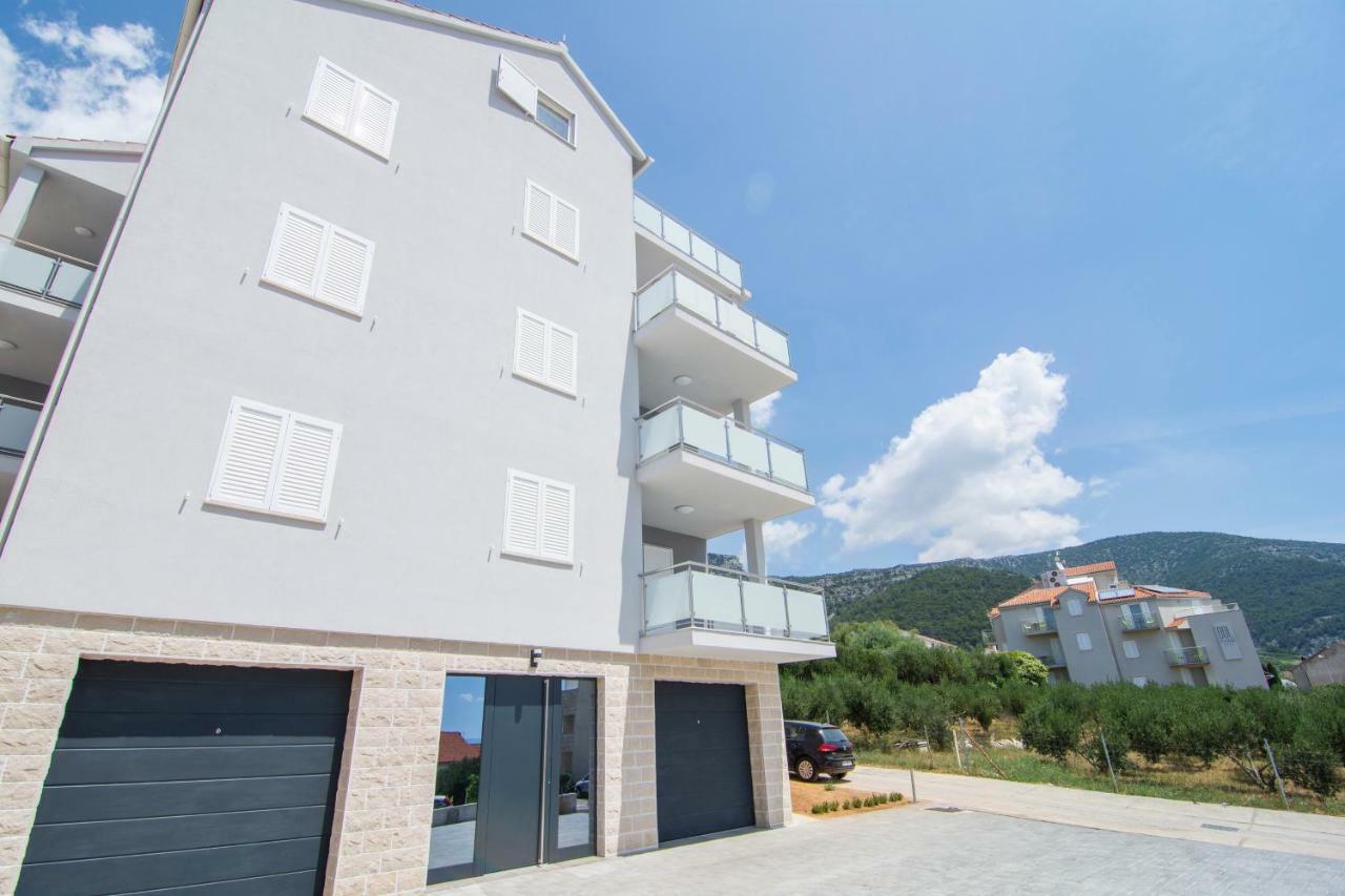 Apartments Sara 4 Bol Exterior foto